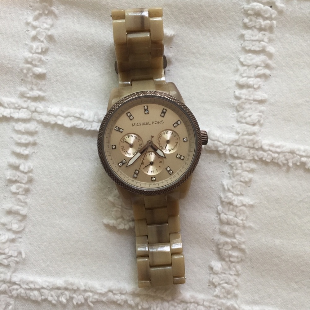 Michael Kors Sand color watch
